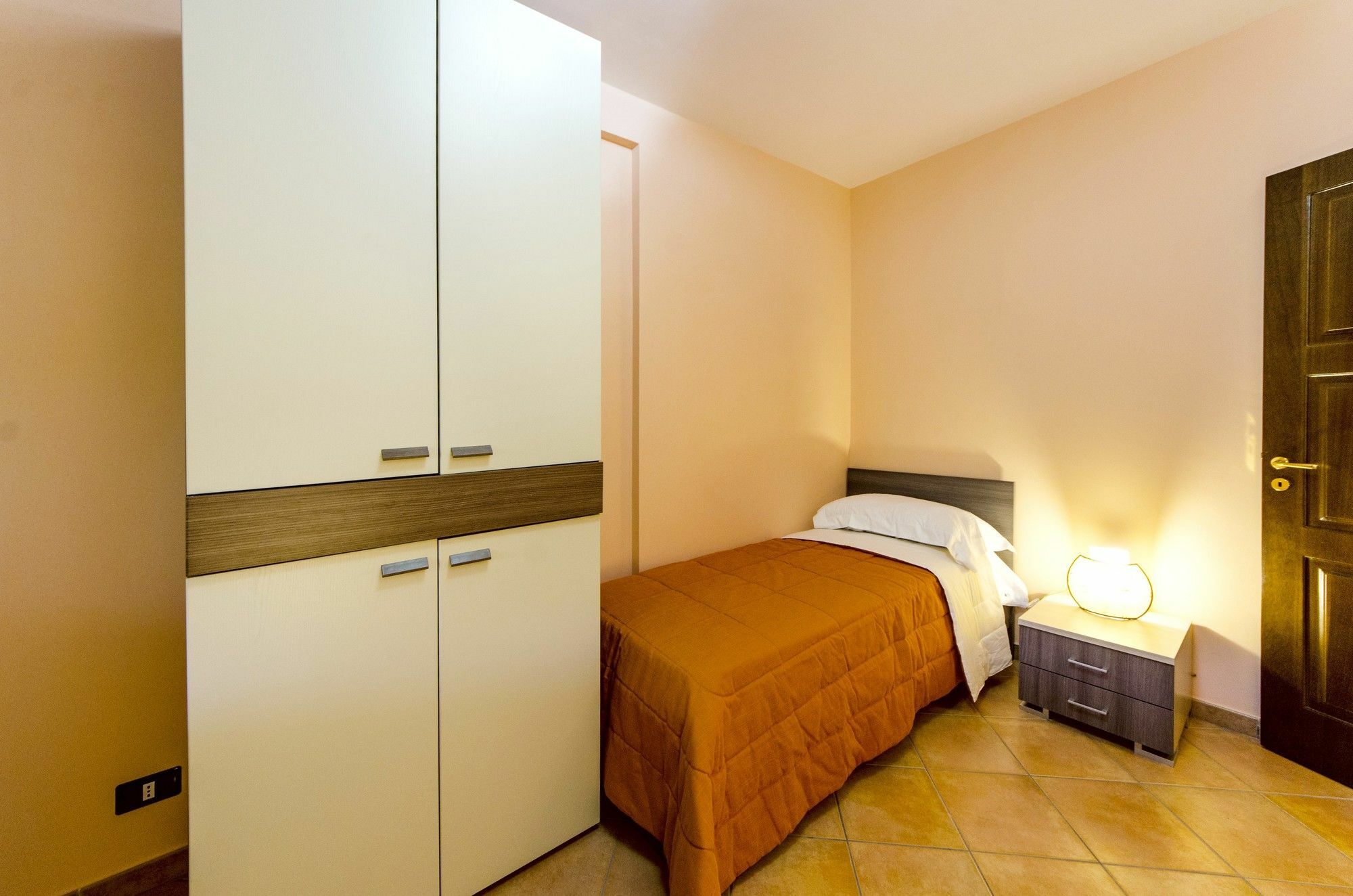 Residence Hydria Кампофеличе-ди-Роччелла Экстерьер фото